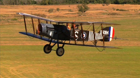 Replica Bristol Boxkite in flight.