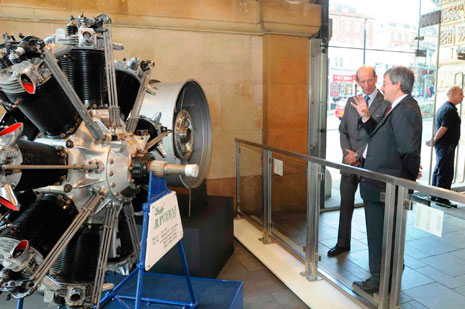 Patrick Hassell (Rolls-Royce Heritage Trust) with HRH Duke of Kent, who officially opened the exhibition at a lunchtime event on 17 September, at the engine display in the museum foyer.